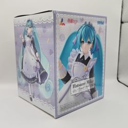 Hatsune Miku Luminasta Classical Maid figure manufactured by Sega. 