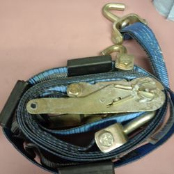 3 Hook 2" Tire Strap and Ratchet
