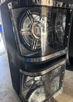 Dual Subs and Rockford Fosgate Amp