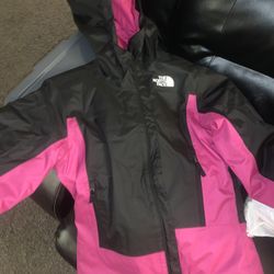 Girls 14/16 New North Face Coat