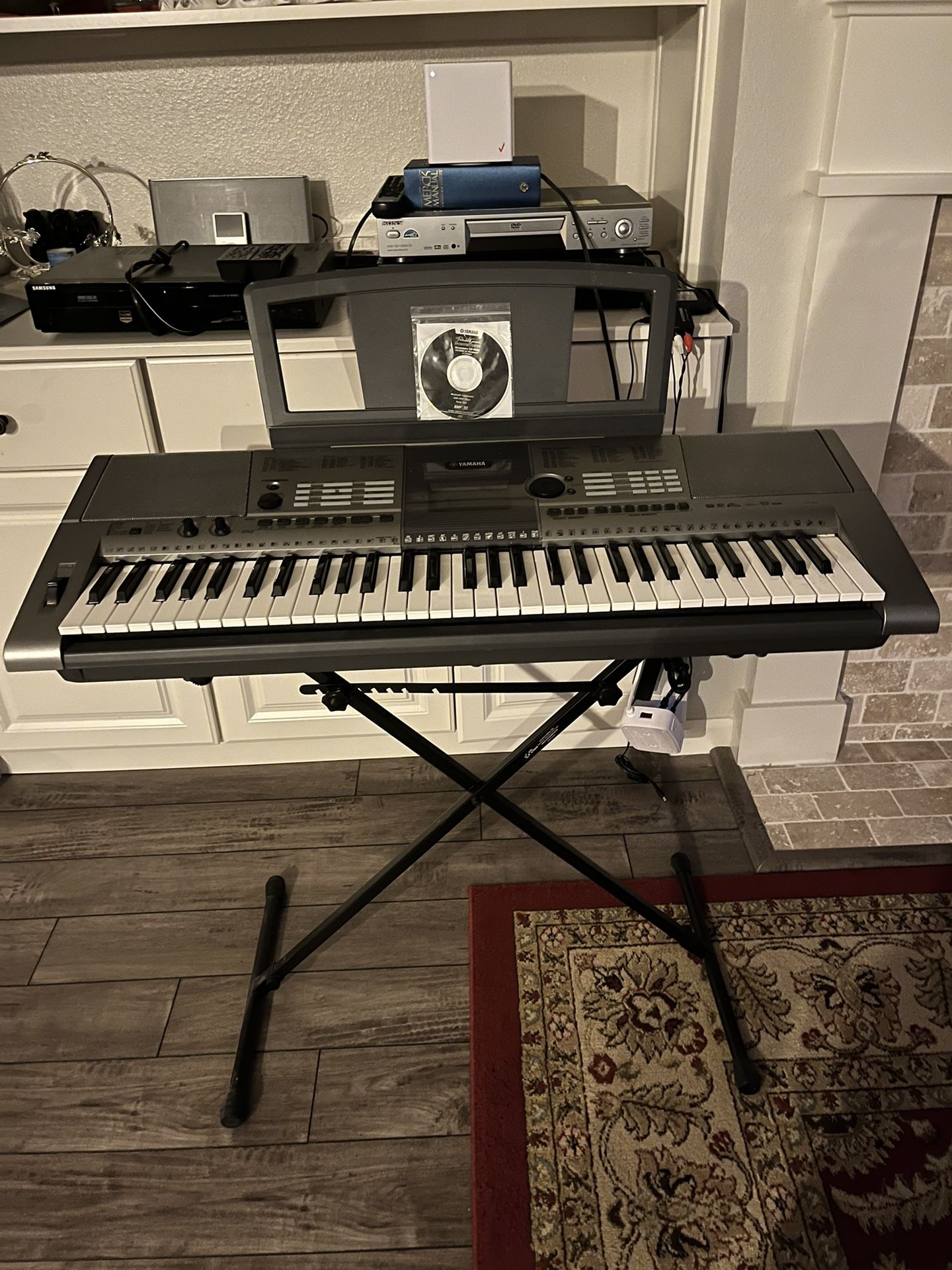 Yamaha Keyboard 
