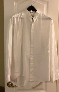 Men’s tuxedo shirt size large