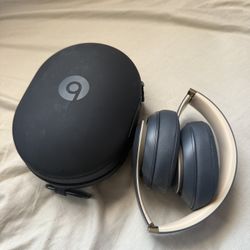 Beats Studio3 Wireless Headphones  Shadow Gray