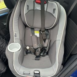 Graco baby car seat