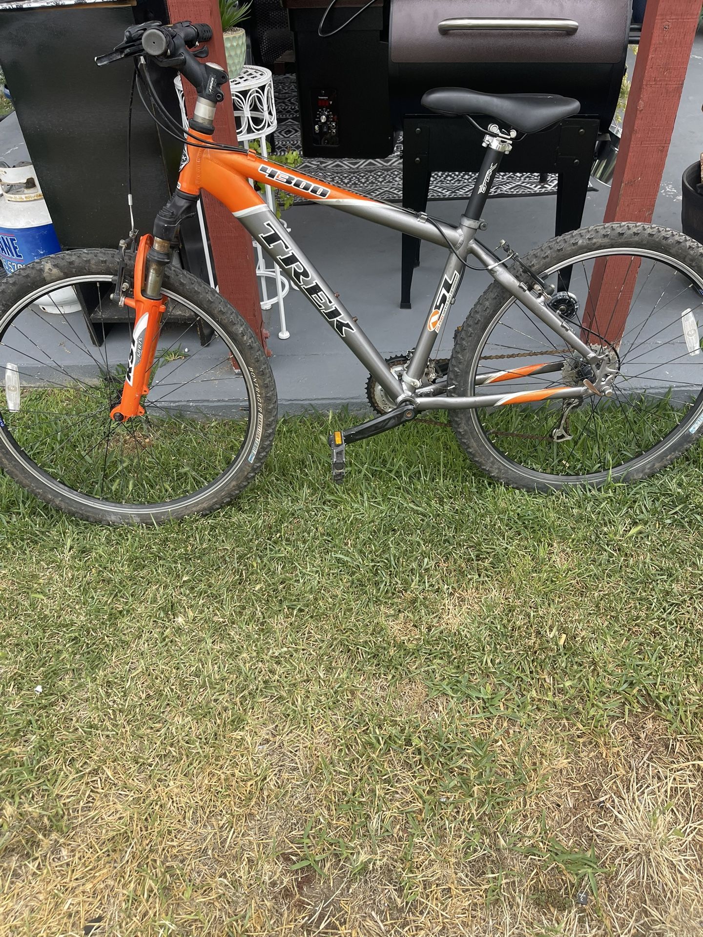 trek mountain bike 26 in