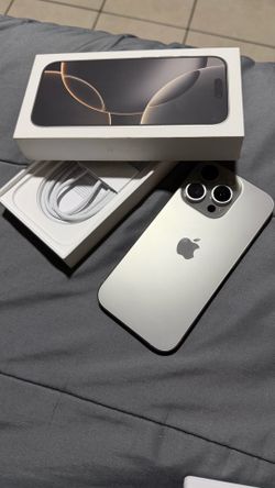 Apple iPhone 16 Pro 128GB Unlocked – Never Used Apple Replacement