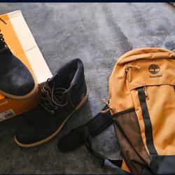 Timberland Heritage Blue Suede 9.5 Mens Boots and Tan Backpack