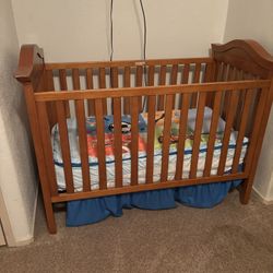 Baby crib With Mattress 