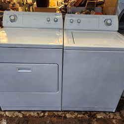 Whirlpool Washer & Dryer Electric 4 Prong Or 3 Prong Set