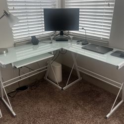 Corner Desk-white 