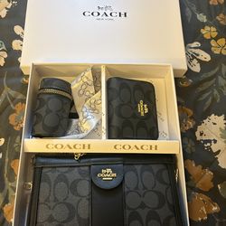 Shoulder and crossbody bag