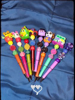 Doorable pens