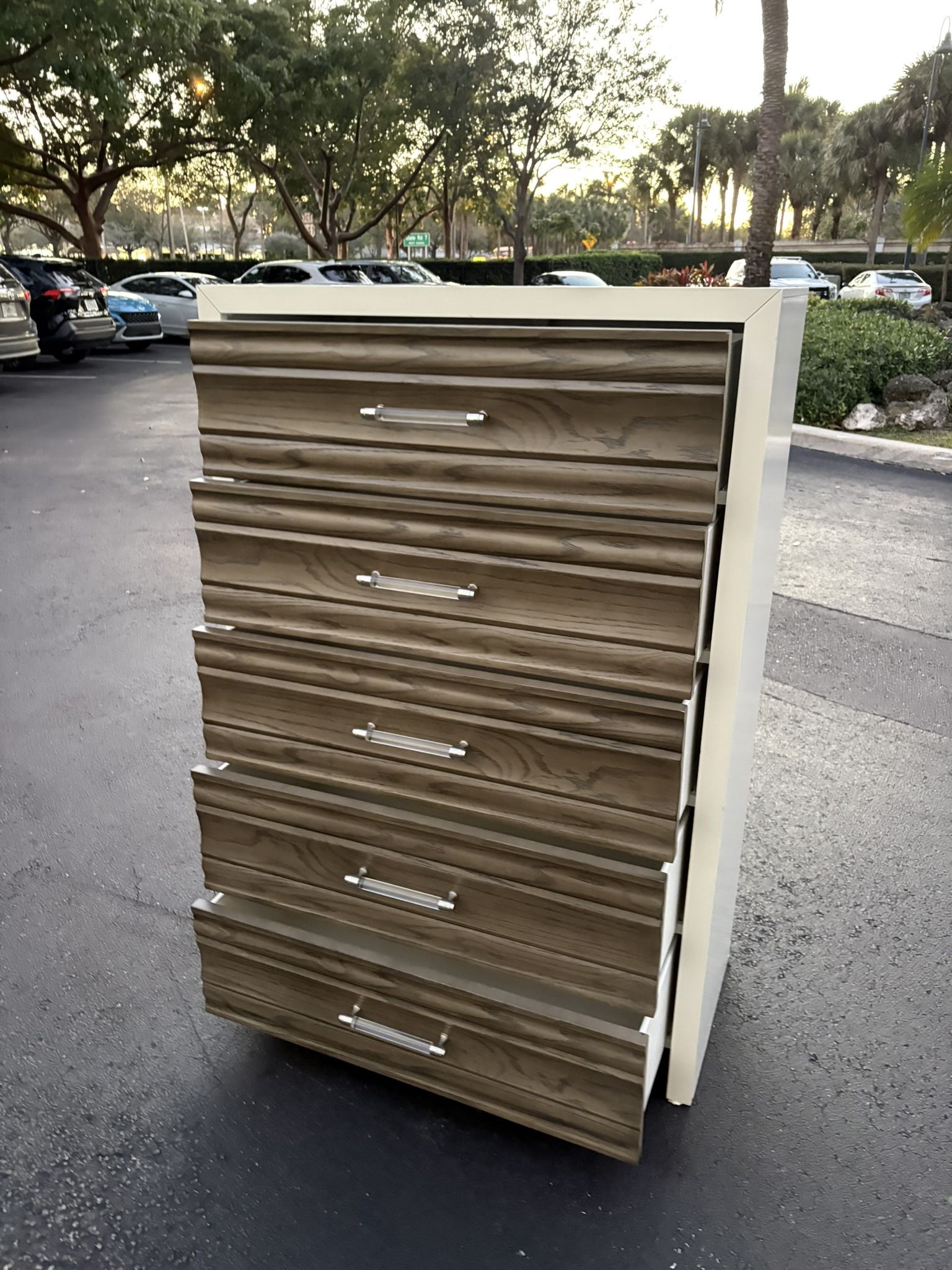BEDROOM CHEST SOLID WOOD WITH 5 DRAWERS BROWN AND WHITE IN EXCELLENT CONDITION