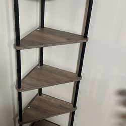 Corner Shelves 