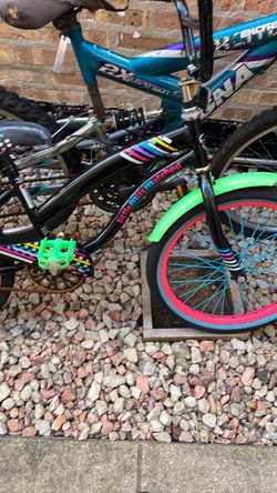 Green/pink/black bike
