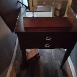 Singer Sewing Machine