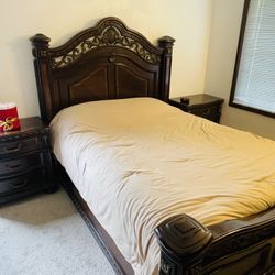 Beautiful wooden queen size bedroom set