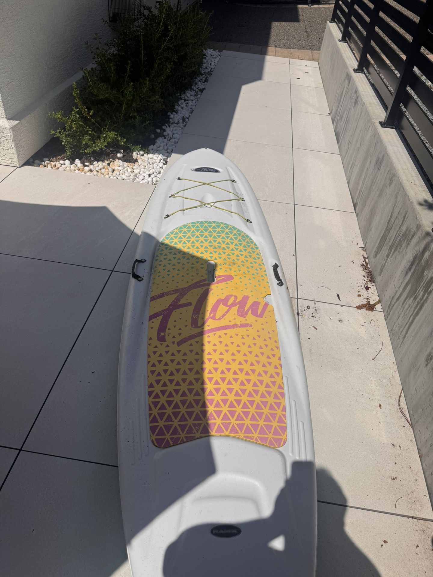 Pelican Flow 106 Stand-Up Paddleboard