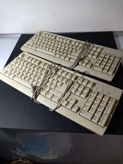 PC computer keyboards with PS2 connector White