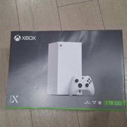 Xbox Series X in White 