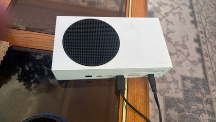 XBOX series S mfg 2024