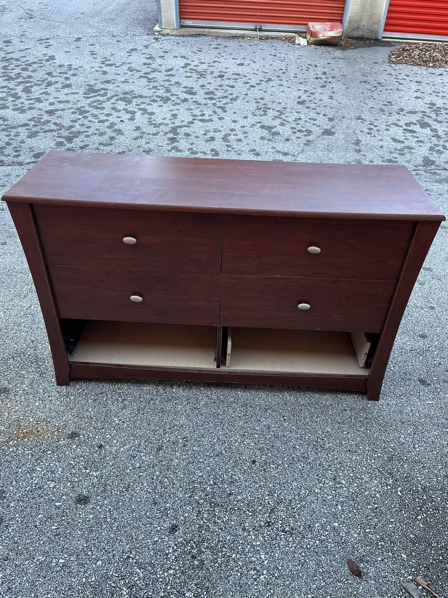 Wide Dresser