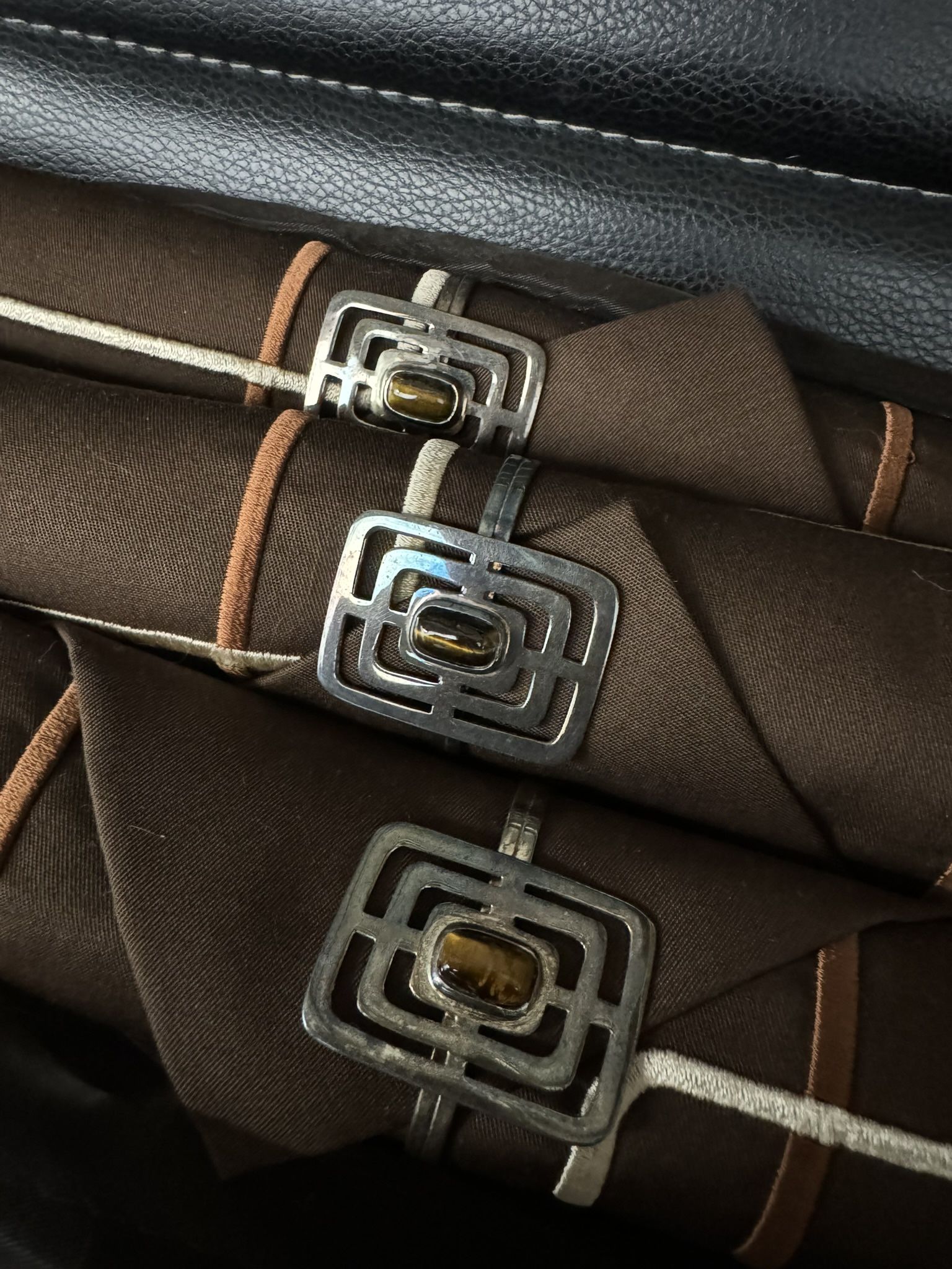 Placemats With Tigers Eye Holders