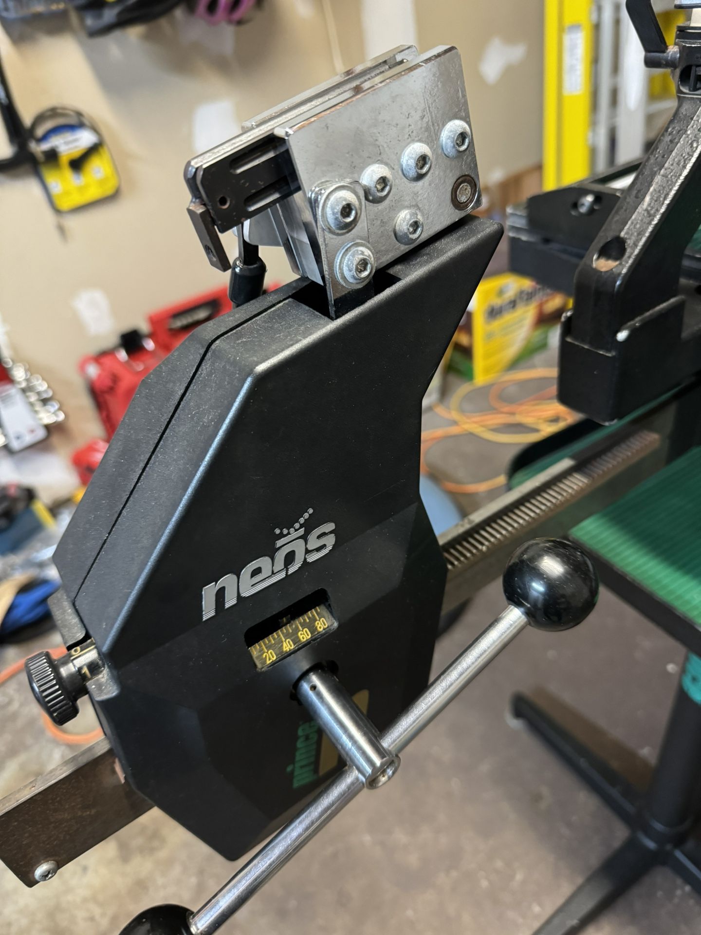 Prince Neos 1000 Tennis Stringing Machine for Sale in Redmond, WA