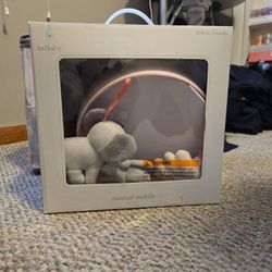 New Musical Mobile Ploys Brahms Lullaby