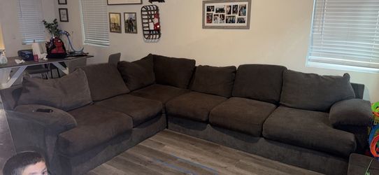 NEED OUT TODAY Jerome’s sectional