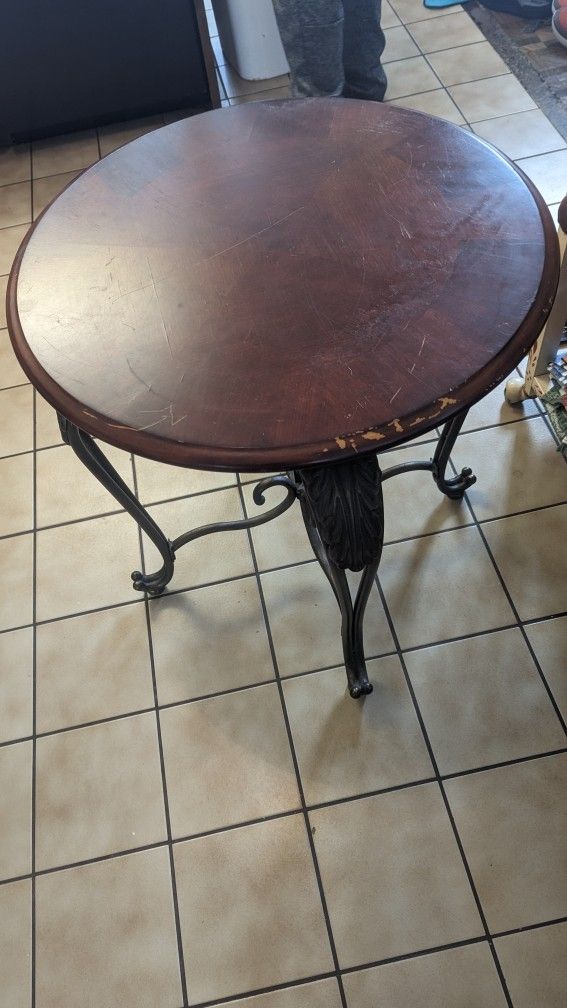 Beautiful Italian Coffee Table Make Offer