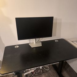 Standing Desk And Monitor