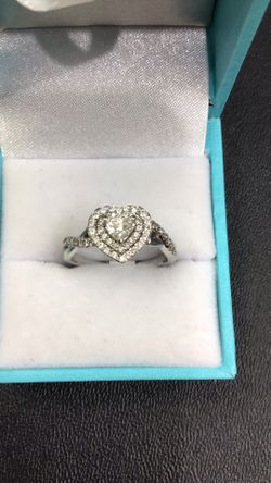 Woman’s Gold Ring