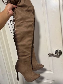 Heeled boots
