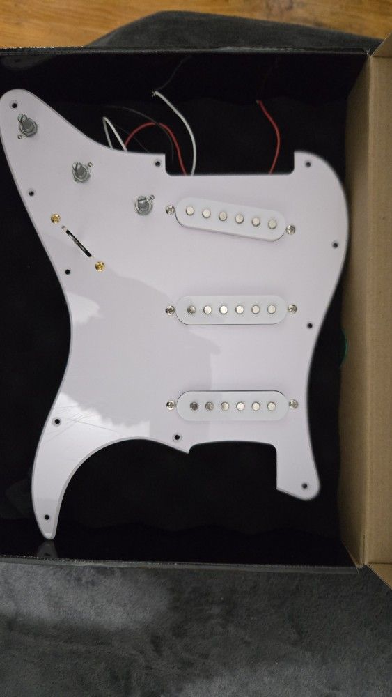Squier Sonic Stratocaster Loaded Pickguard