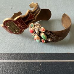 set of 2 vintage cuff bracelets 