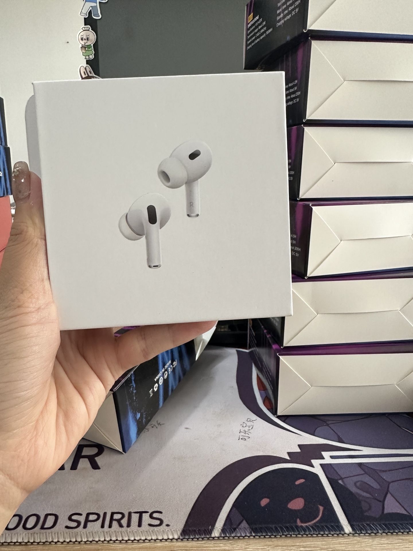 AIRPODS PRO ( 2ND GENERATION) WITH MAGSAFE WIRELESS CHARGING CASE