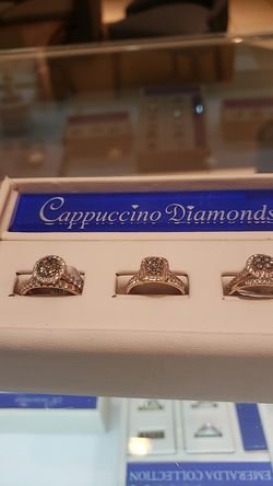 Cappuccino diamond ring collection