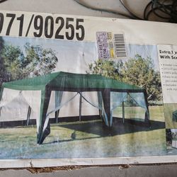 Extra Large Canopy with Screen Shading