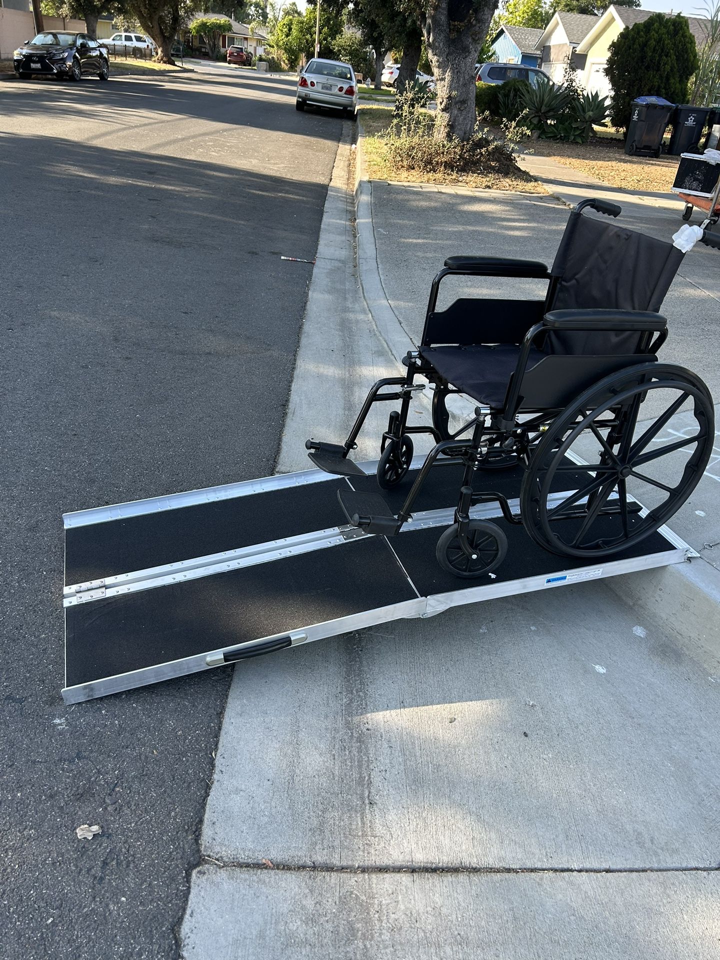 Brand New 6ft Aluminum Ramp Folding For $140