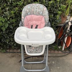 Baby Trend Tot Spot 3-In-1 High Chair Compact 3-Position Feeding Chair (Infant to Toddler)