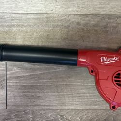 Milwaukee M18 18V Lithium-Ion Cordless Compact Blower (Tool-Only)