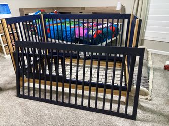 BabyGap Crib+toddler guard rail