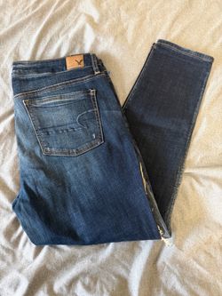 Women’s American eagle jeans
