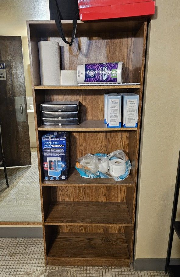 FREE Shelves, Shevilng, Shelf, Home, Garage, Warehouse.