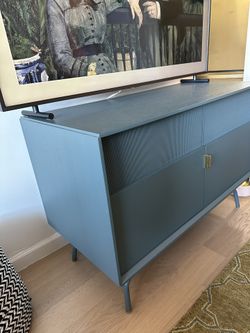 Bludot Dang Media Stand Credenza for Sale in New York, NY - OfferUp Bludot Dang Media Stand Credenza for Sale in New York, NY - OfferUp