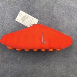 Nike Mind 001