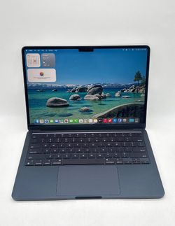 2022 MacBook Air 13in M2 16GB/256GB