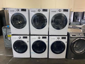 Compact LG 220V Washer Dryer Set – Ideal for Apartments 