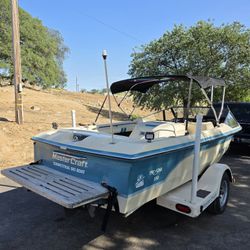 Mastercraft Ski Boat 
